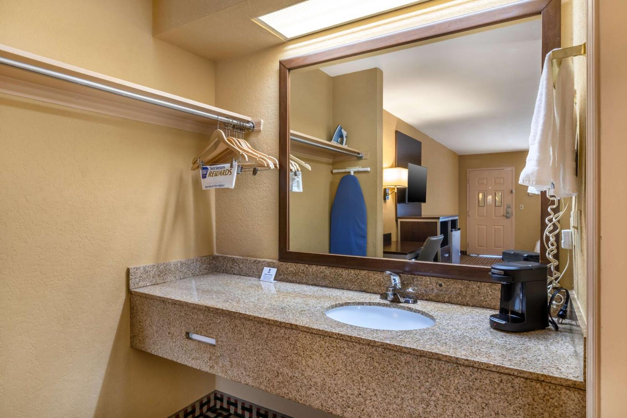 Best Western Bradford Inn Swainsboro Εξωτερικό φωτογραφία